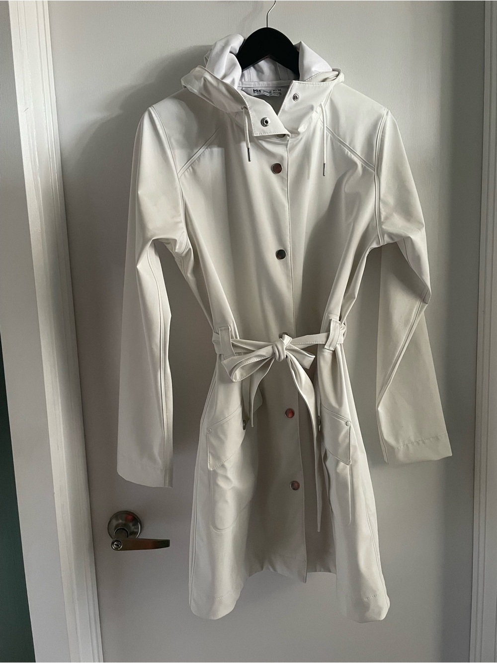 HELLY HANSEN White Hooded Belted Trench Coat